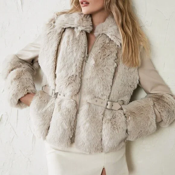 Beige Casual Women's Buckle Detail Fuzzy Coat - Picture 4 of 7
